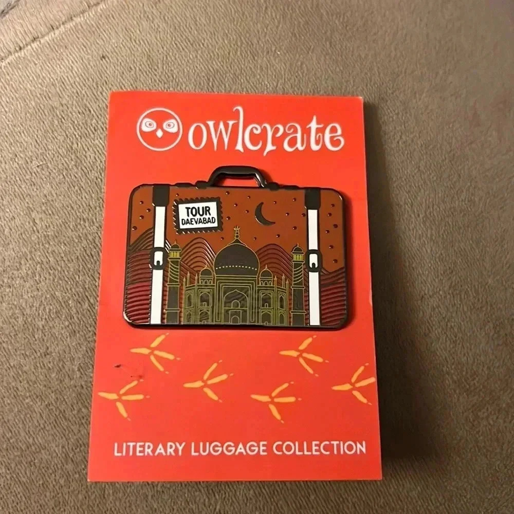 Owlcrate Literary Luggage Pin 7/12 City of‎ Brass